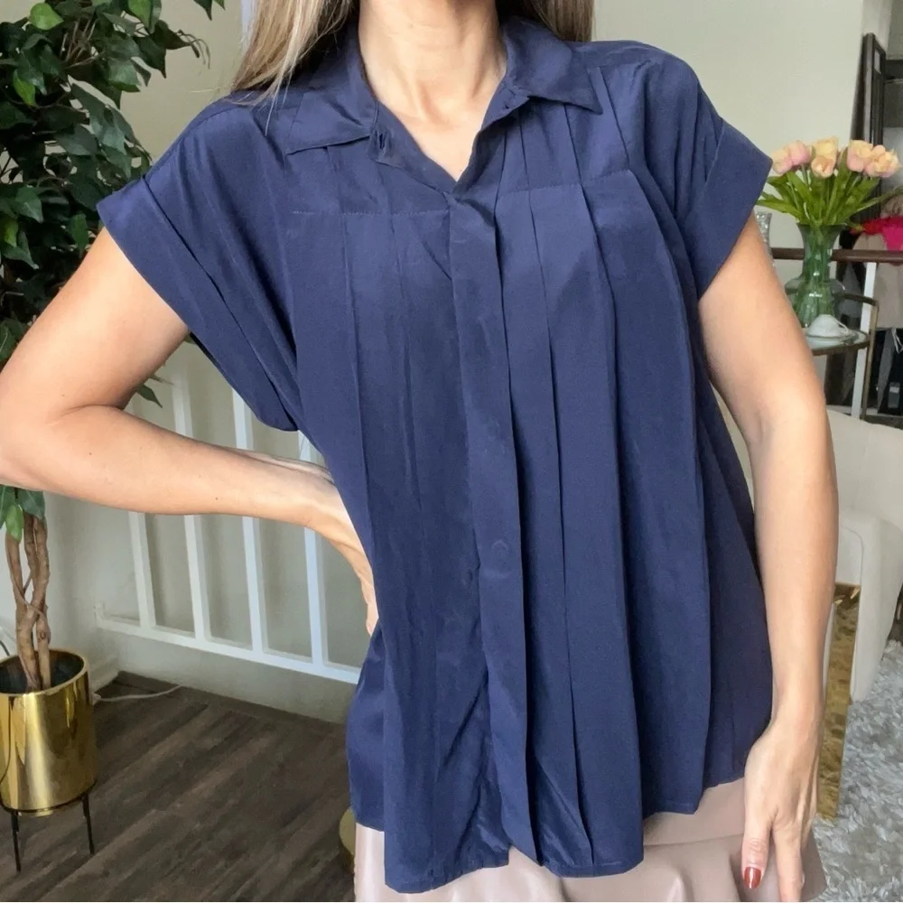 CHANEL Vtg 90’s Short Sleeve Navy Blue Silk Pleated Draped Button Blouse Y2K M